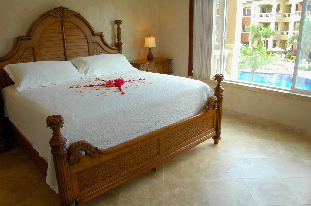 Infinity Bay Spa & Beach Resort West Bay Esterno foto