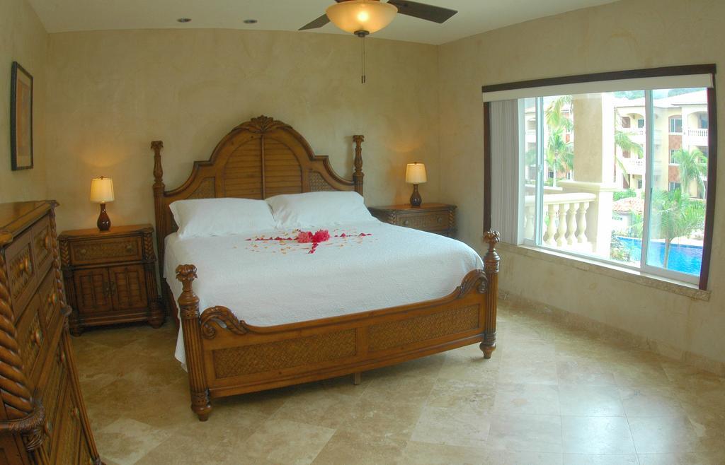Infinity Bay Spa & Beach Resort West Bay Esterno foto