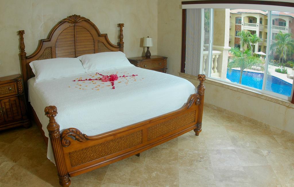 Infinity Bay Spa & Beach Resort West Bay Esterno foto