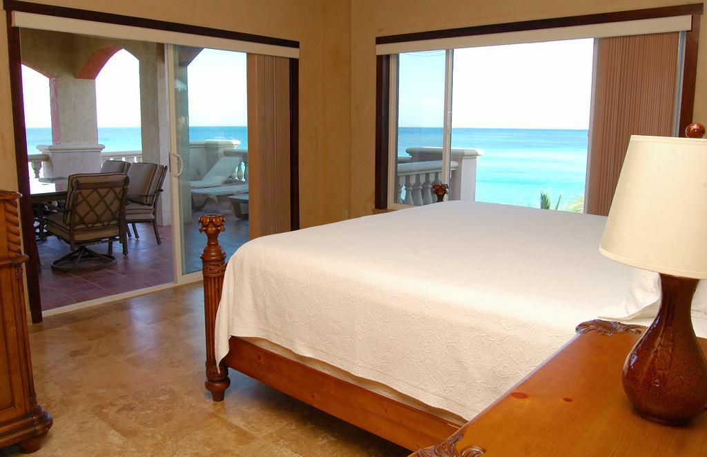 Infinity Bay Spa & Beach Resort West Bay Esterno foto